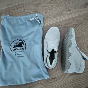 Women's Gray Suede Sneakers